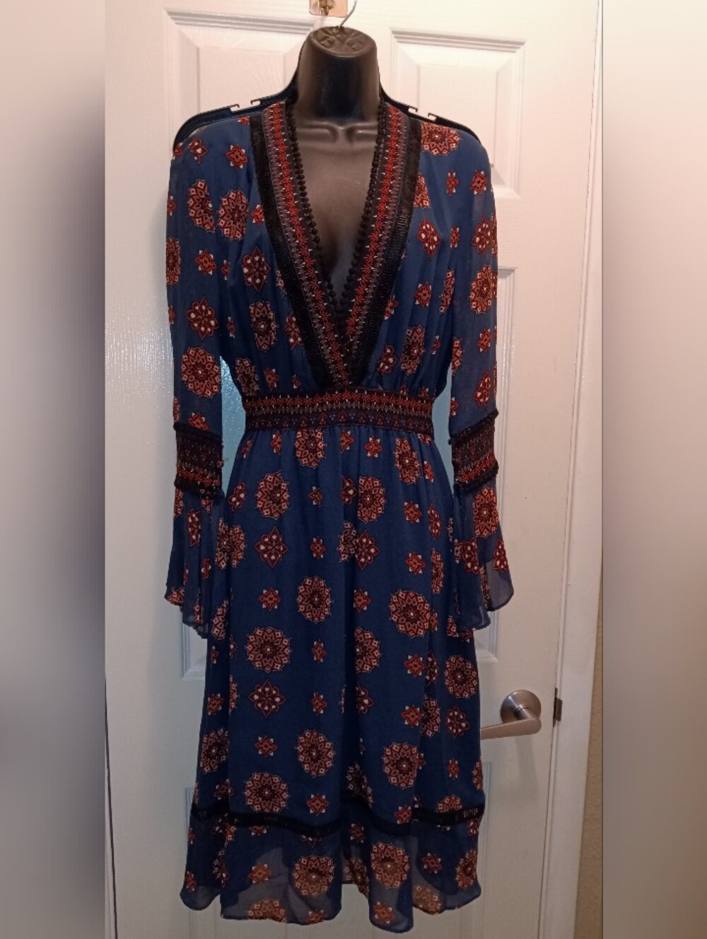Nicholas Silk Boho V-Neck Teal Blue Floral Midi Dress